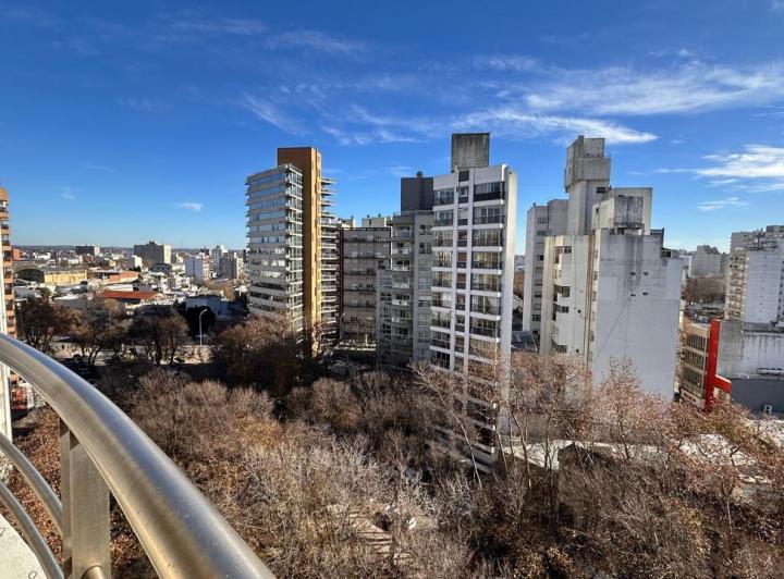 Departamento · 230m² · 4 Ambientes · 1 Cochera
