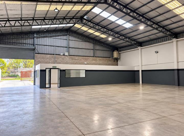 Bodega-Galpón · 400m²