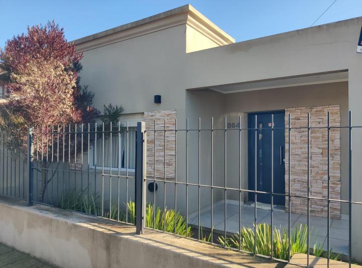 Casa · 125m² · 4 Ambientes · 1 Cochera