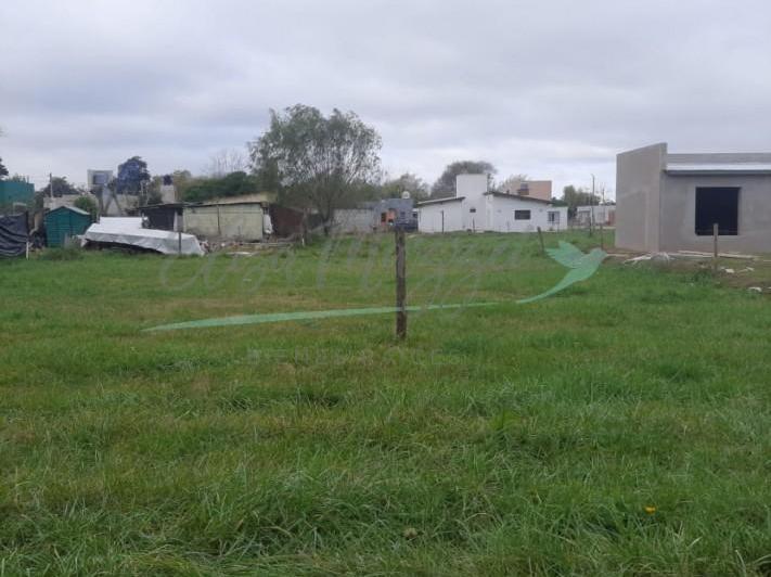 Terreno · 220m²