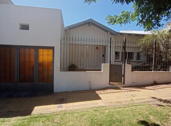 Casa · 120m² · 3 Ambientes · 1 Cochera