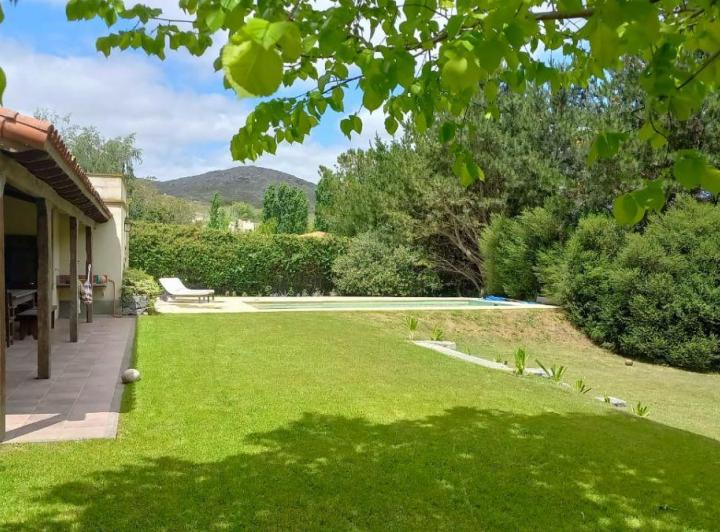 Casa · 430m² · 5 Ambientes · 1 Cochera