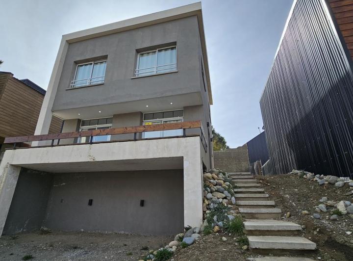 Casa · 300m² · 4 Ambientes