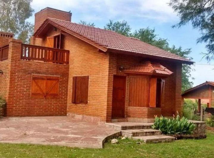 Casa · 160m² · 5 Ambientes · 2 Cocheras