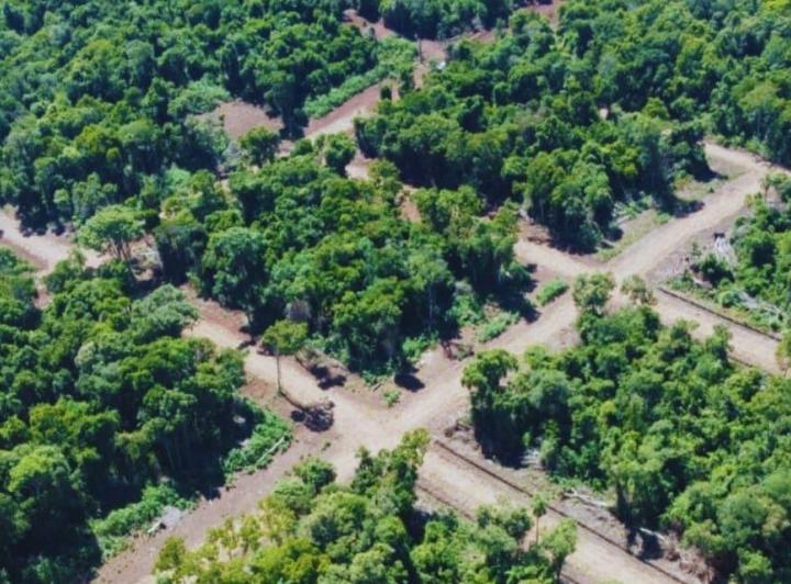 Terreno · 300m²