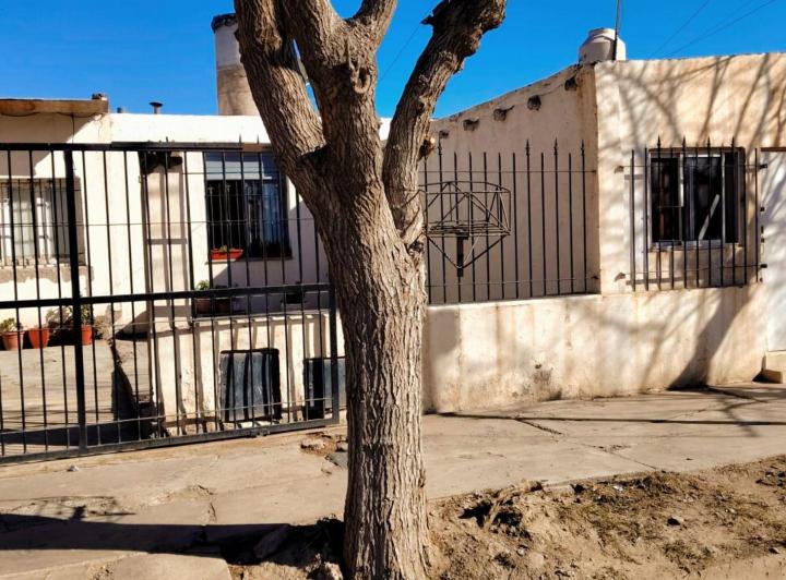 Casa · 140m² · 5 Ambientes · 1 Cochera