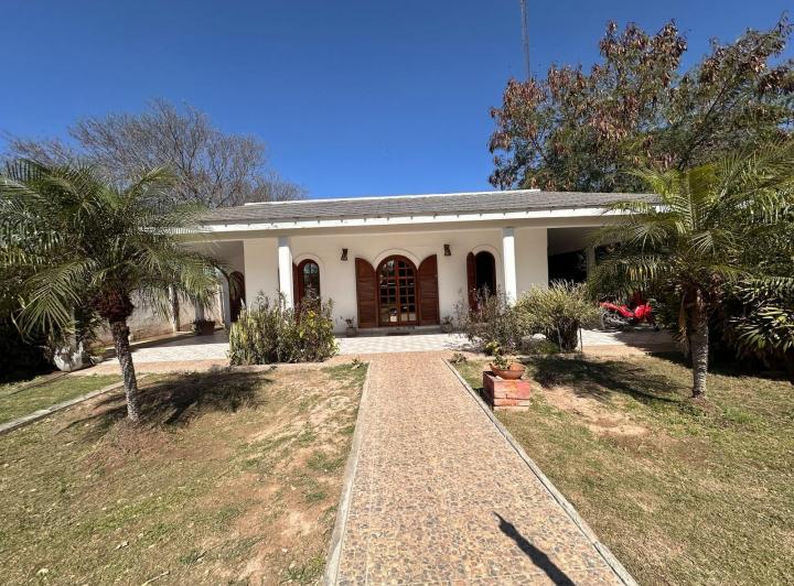 Casa · 390m² · 5 Ambientes