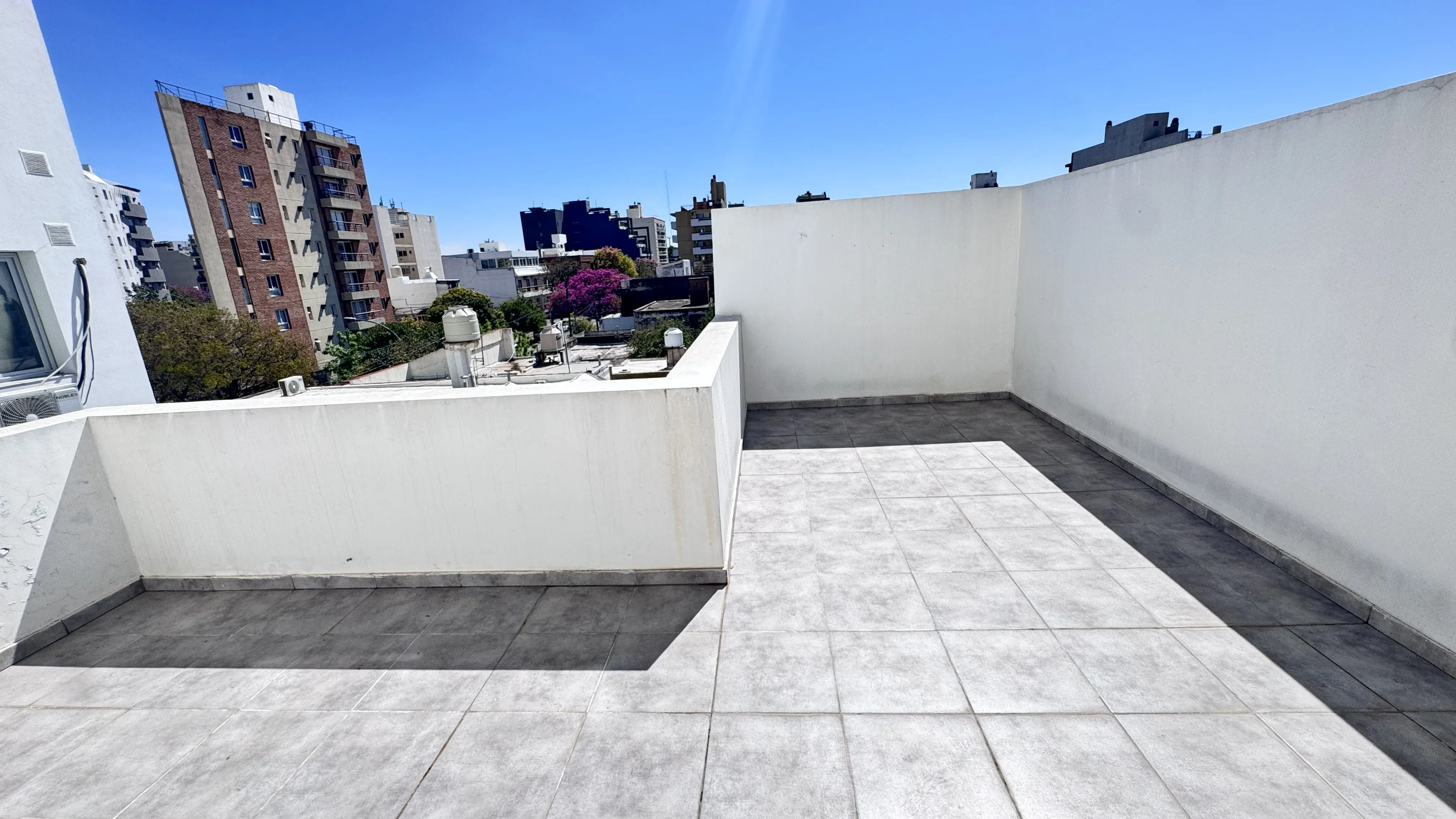 Hermoso Depto con Terraza y Balcón 1 Dormitorio