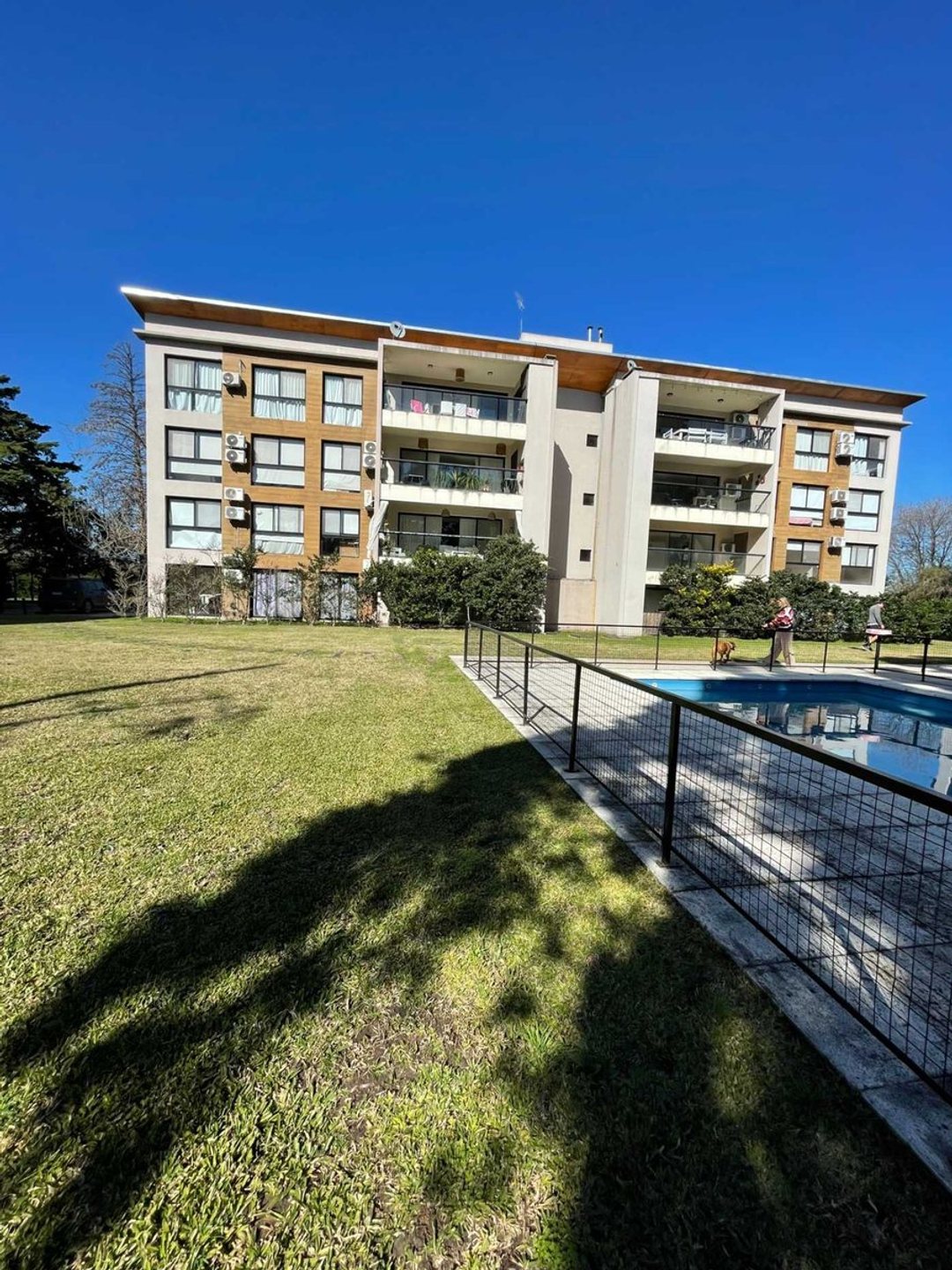 VENTA DPTO 2 AMB. COCHERA PARRILLA PILETA PILAR