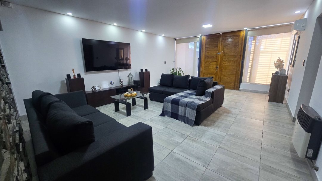 VENTA CASA DOS PLANTAS APTO CREDITO MAIPU MENDOZA