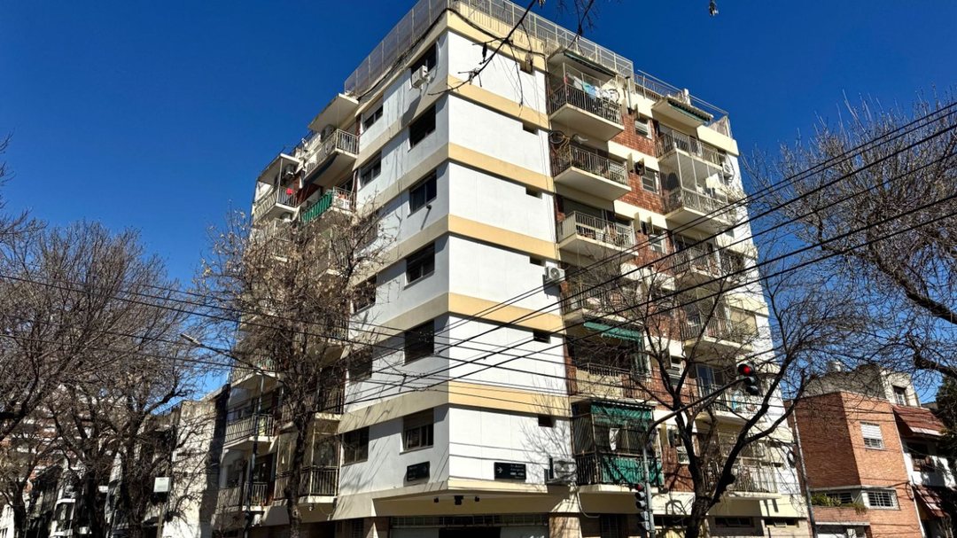 Villa Luro - VENTA - MONOAMBIENTE LUMINOSO