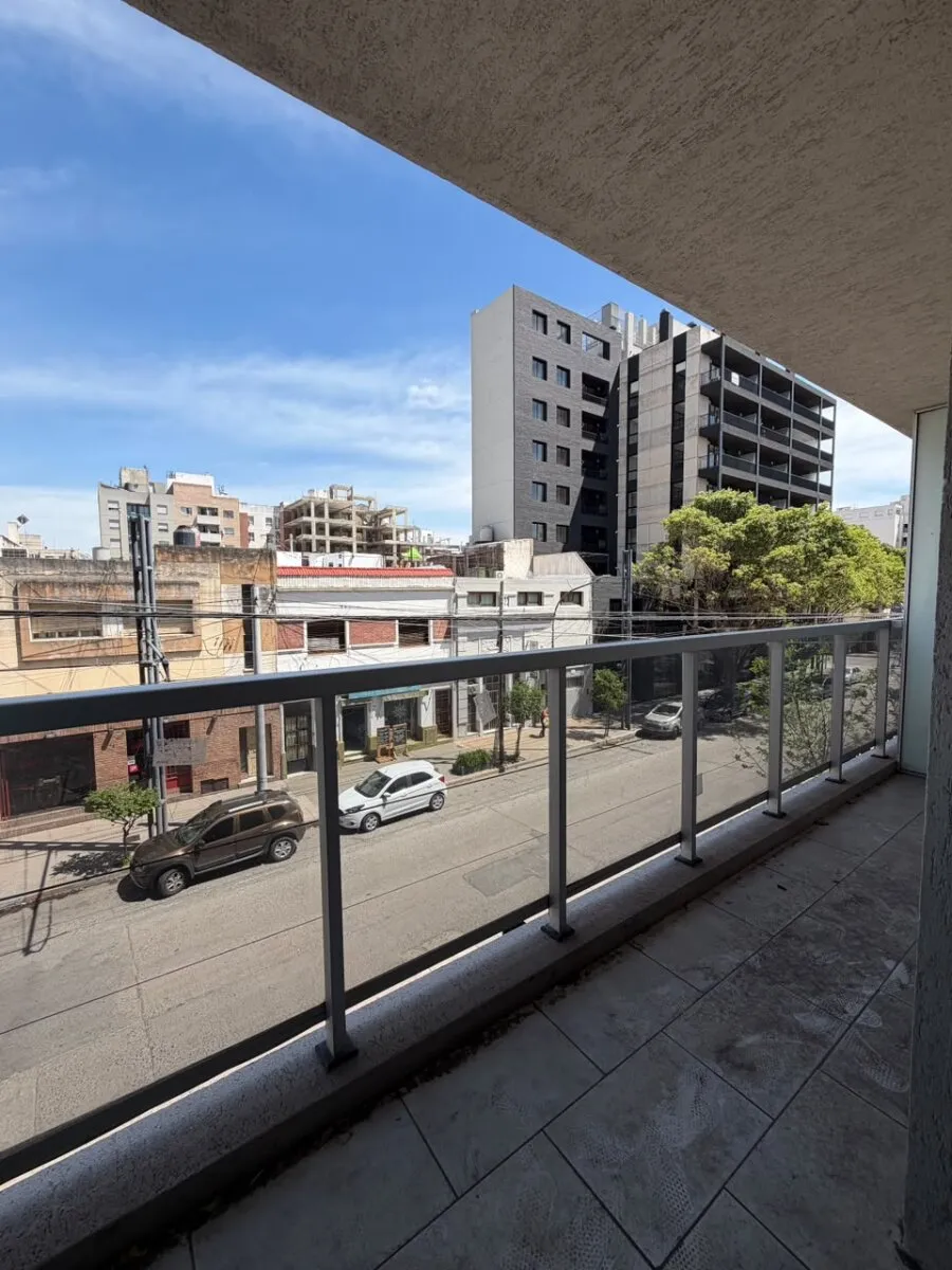 Vendo Depto 1 dorm, Gral Paz, Pileta, Parking