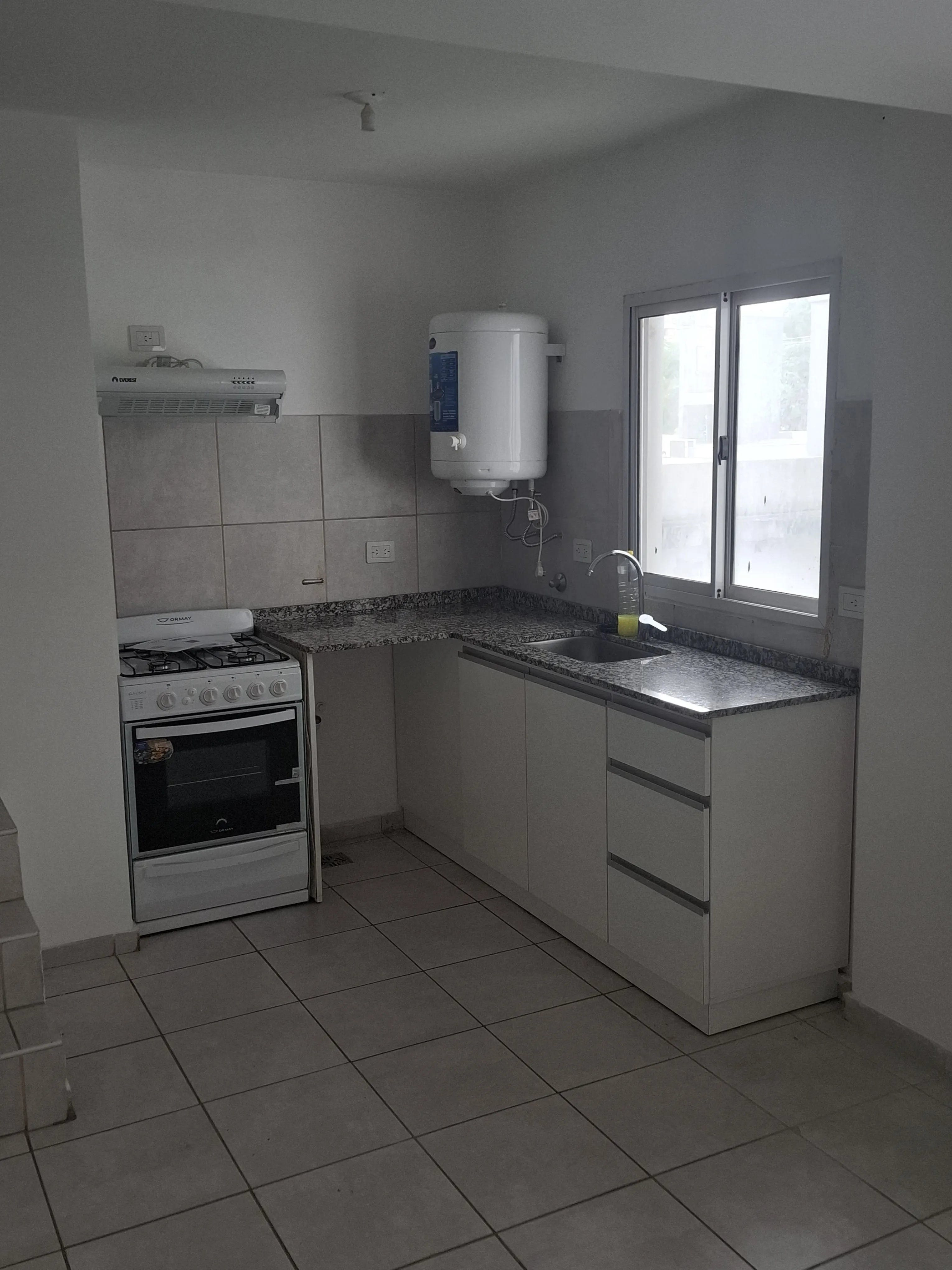 Gral Paz duplex 1 dorm , 2 baños , exelente, 24 de Set 1875