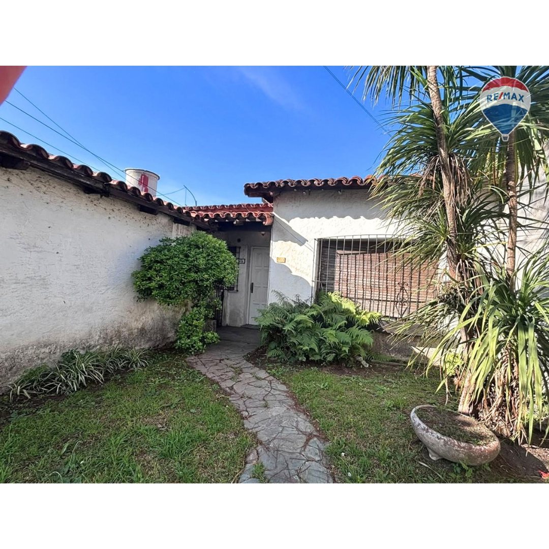 Venta Casa 4 amb en Carapachay. Jardín. Parrilla