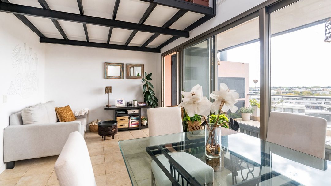 Un Monoambiente diferente con amplio Balcon!!