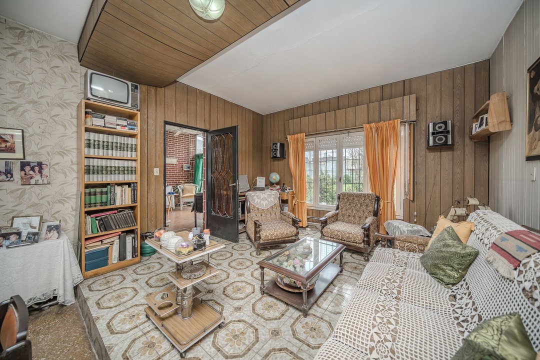 VENTA CASA 3AMB LOTE PROPIO LOMA HERMOSA PERMUTA