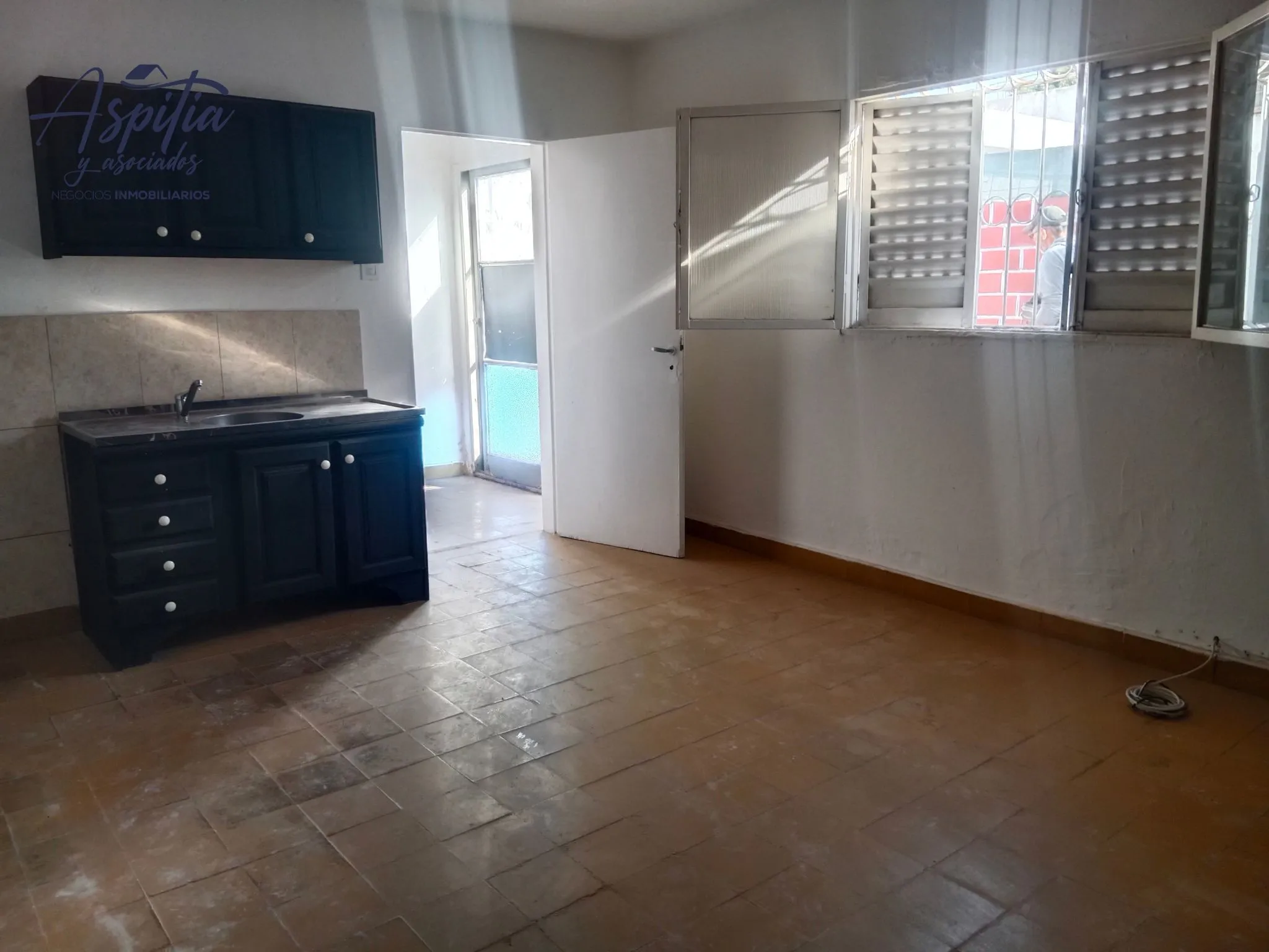 ALQUILER -  Departamento interno un dormitorio y cochera - B° Amp. Empalme