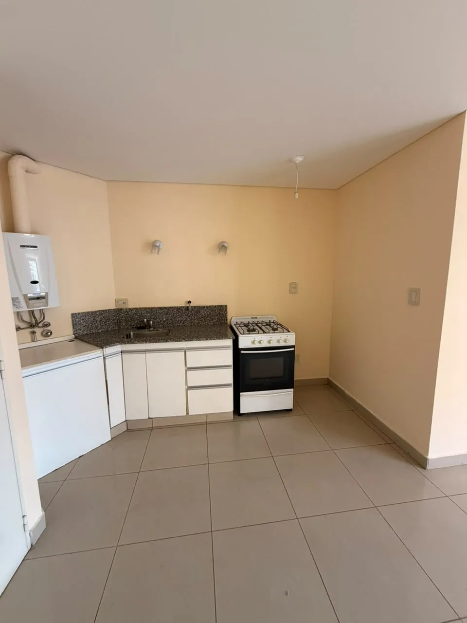 ALQUILER - Departamento en Nueva Córdoba de 1 dormitorio con balcón