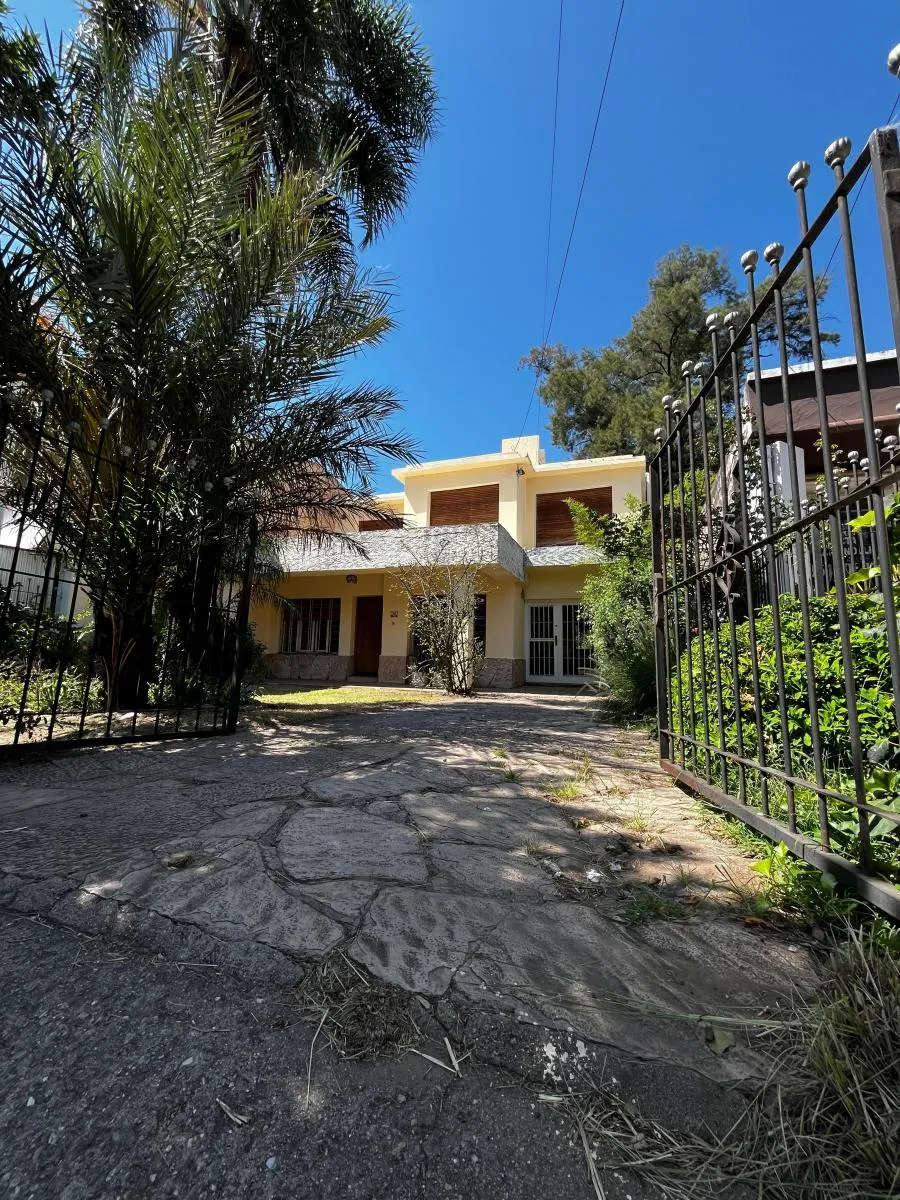 Casa en alquiler 3 dormitorios Villa Belgrano