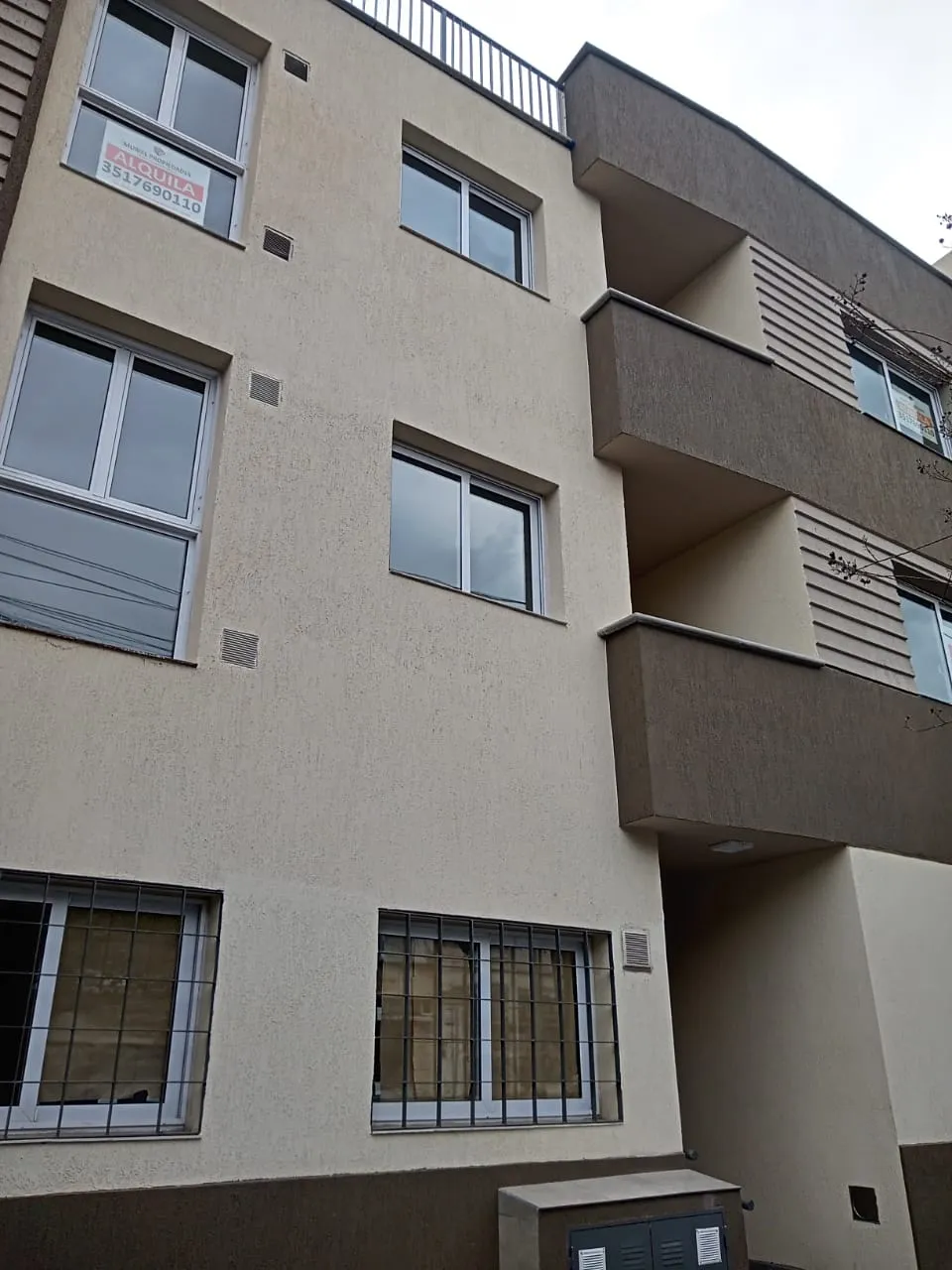 ALQUILER a ESTRENAR Inmejorable departamento de 2 dormitorios con terraza y balcón a metros del centro