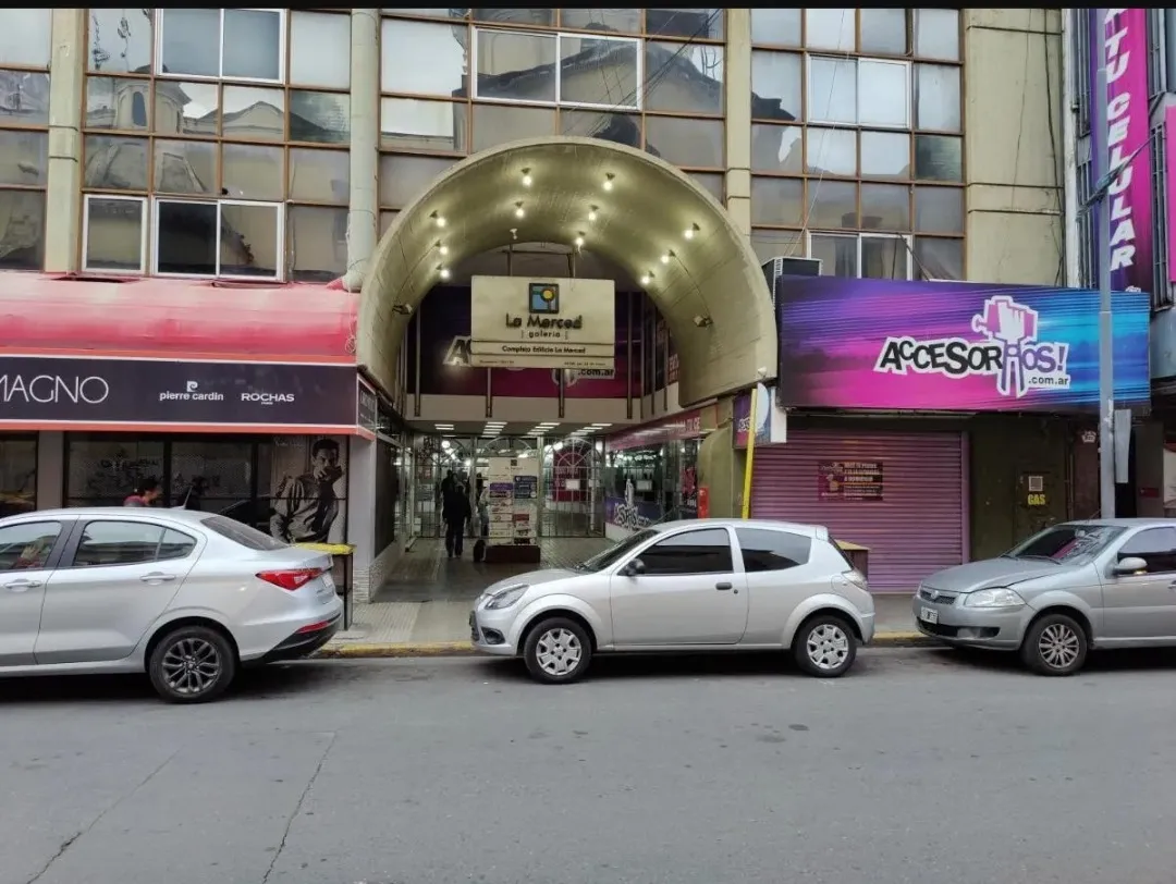 Centro 25 de Mayo y Rivadavia Piso 14 Dpto 1 Dor Complejo La Merced Gdia. 24 HS