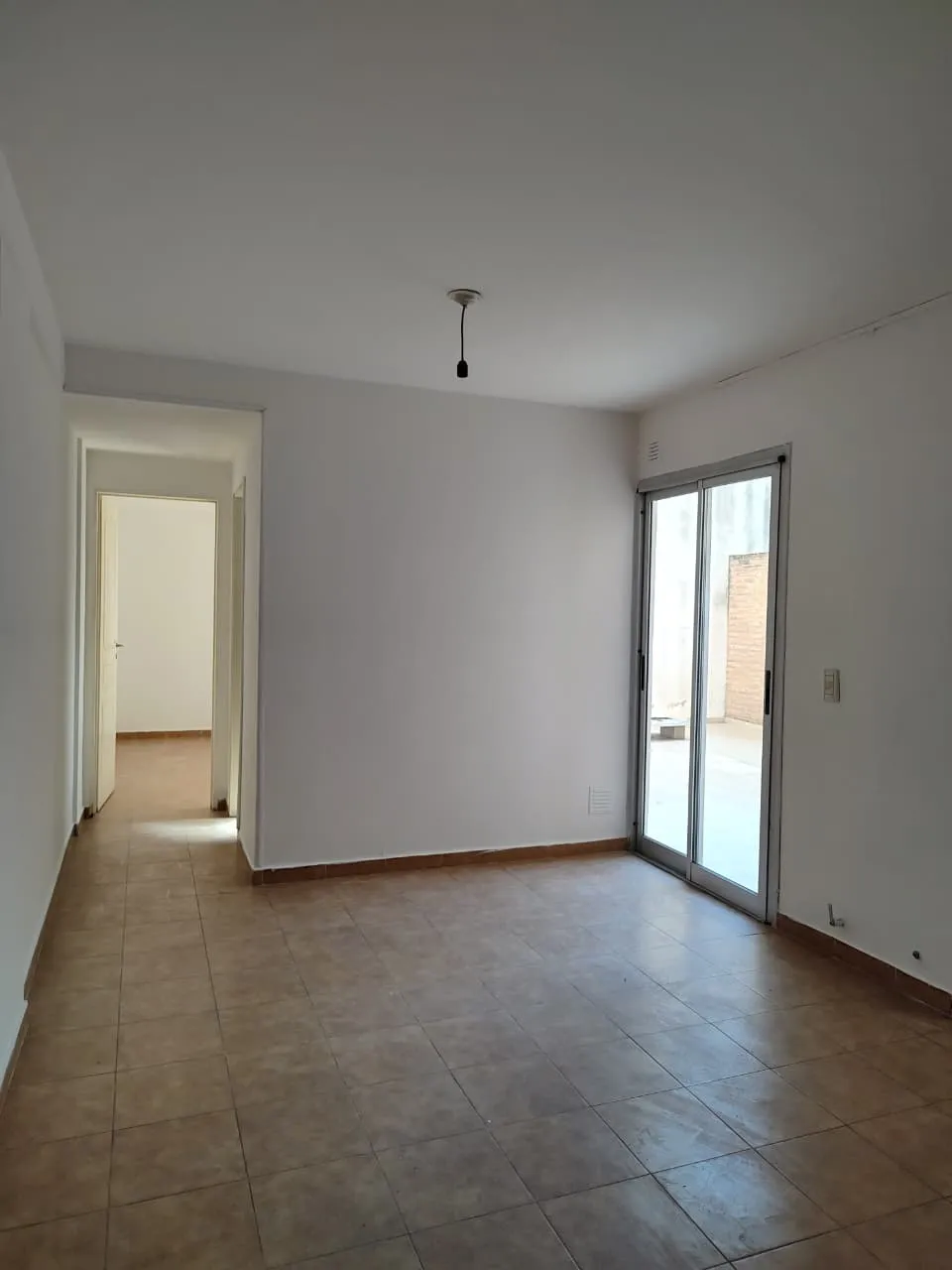 🏡 Alquiler DPTO. 1 Dormitorio C/Patio B° COFICO.