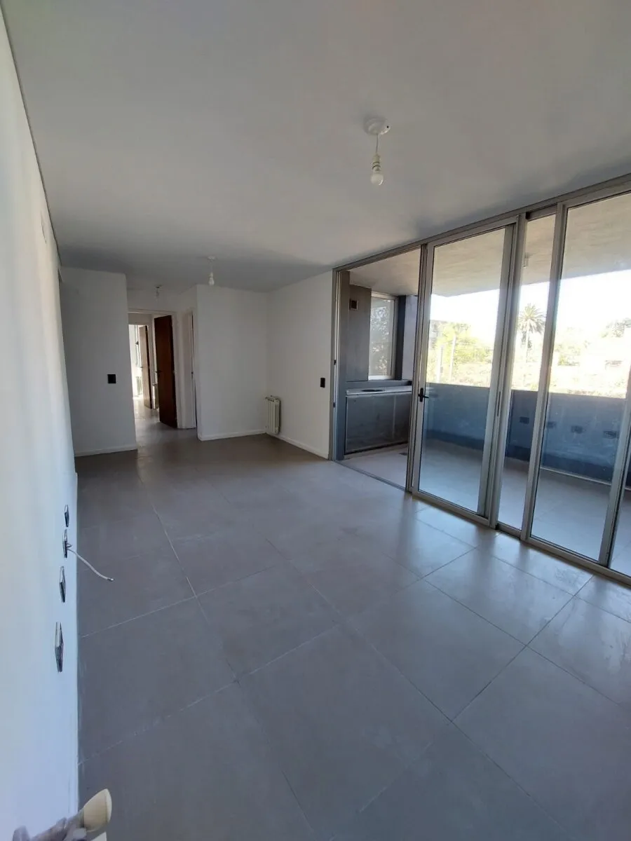 Se alquila departamento de 2 dormitorios en Complejo Opera