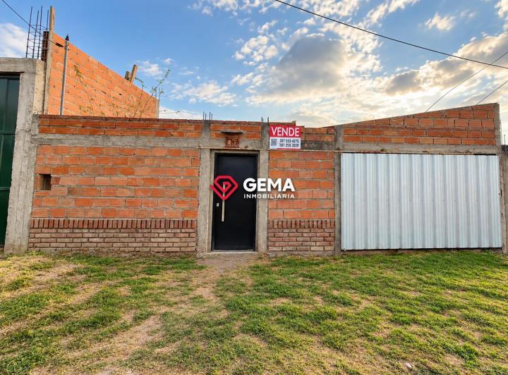 Casa · 90m² · 4 Ambientes · 1 Cochera