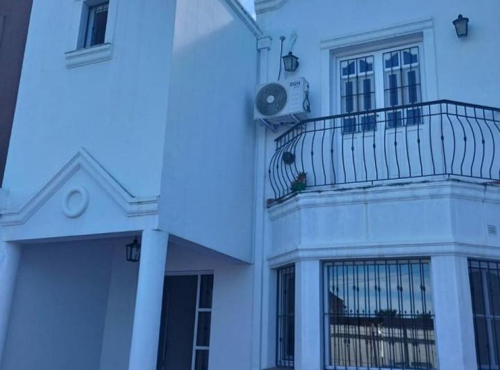 Casa · 3 Dormitorios