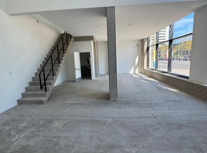 Local comercial · 156m² · 1 Ambiente
