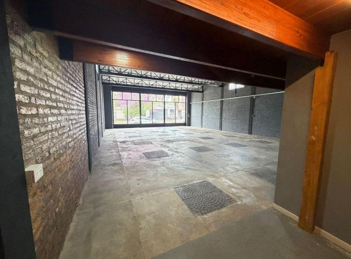 Local comercial · 270m² · 3 Ambientes