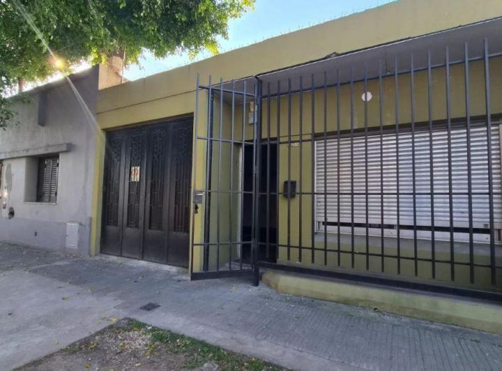 Casa · 92m² · 4 Ambientes · 1 Cochera