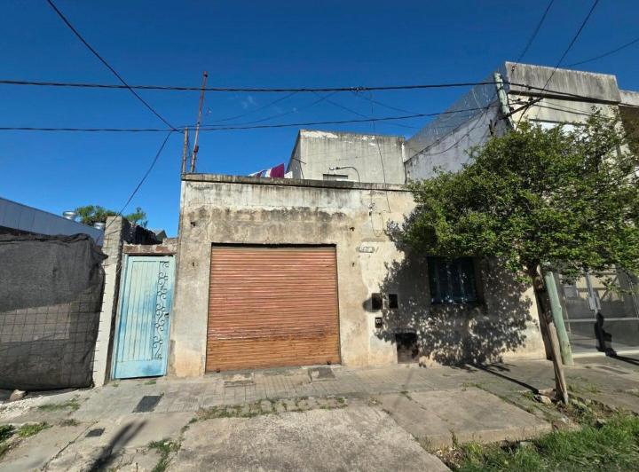 Casa · 130m² · 5 Ambientes · 1 Cochera