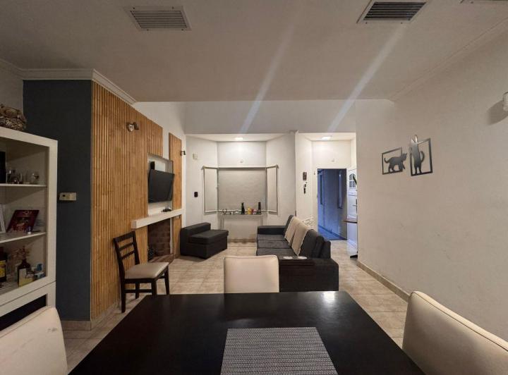 Casa · 259m² · 6 Ambientes · 3 Cocheras