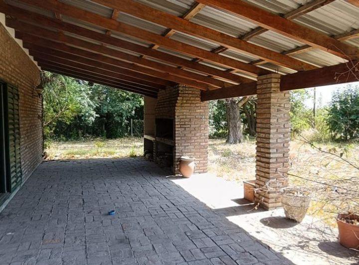 Casa · 82m² · 4 Ambientes · 2 Cocheras