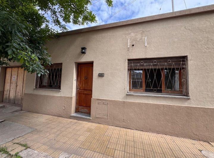 Casa · 81m² · 3 Ambientes · 1 Cochera