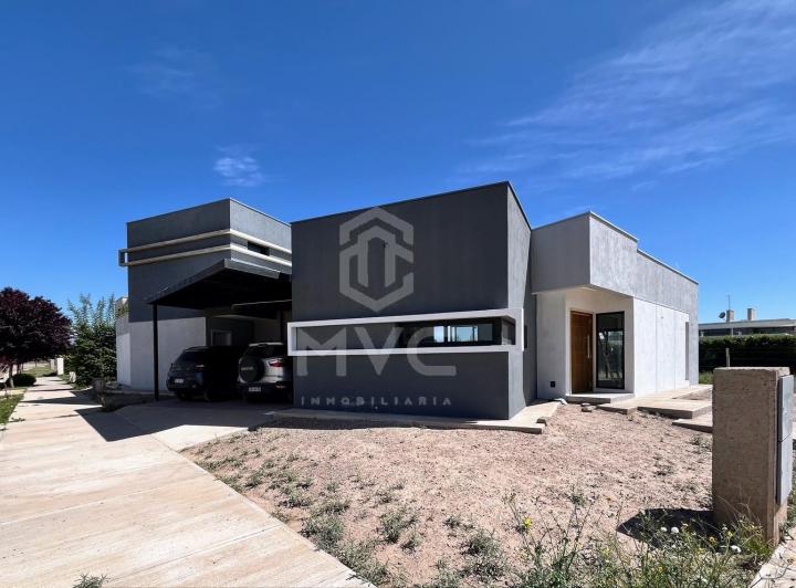 Casa · 182m² · 5 Ambientes
