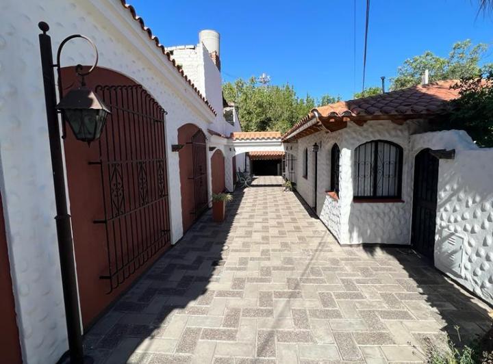 Casa · 85m² · 4 Ambientes · 1 Cochera