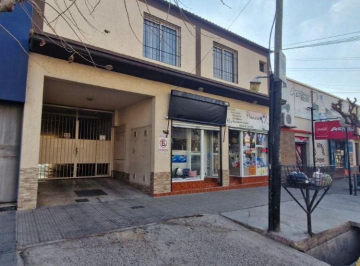 Departamento · 60m² · 2 Ambientes · 1 Cochera