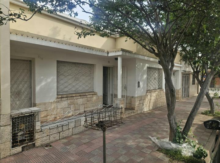 Casa · 110m² · 6 Ambientes · 1 Cochera