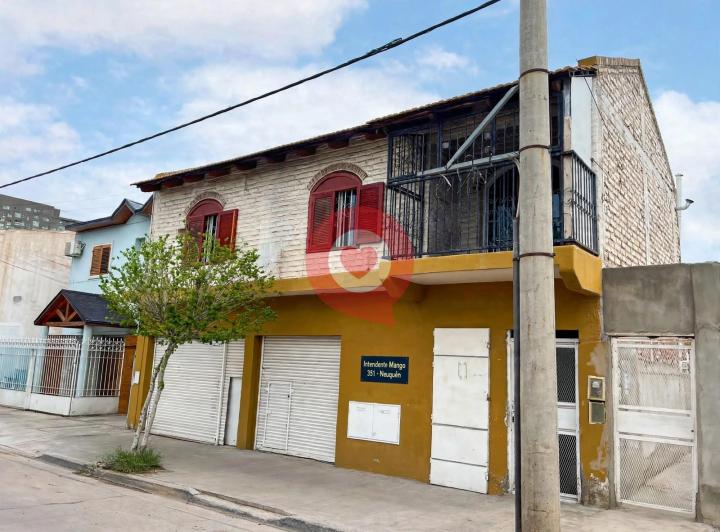 Casa · 256m² · 5 Ambientes · 1 Cochera