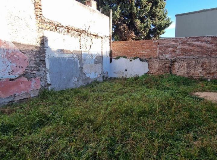 Terreno · 104m²