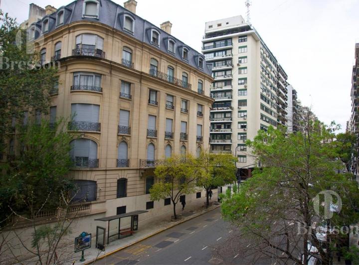 Departamento · 180m² · 6 Ambientes