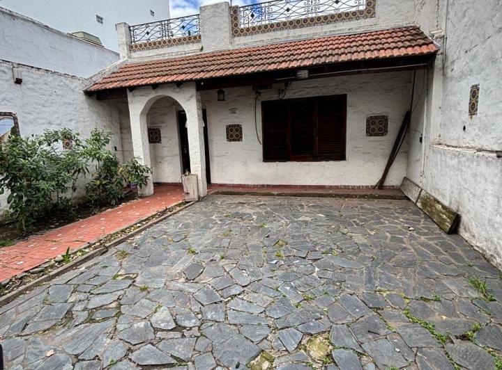 Casa · 105m² · 4 Ambientes · 2 Cocheras