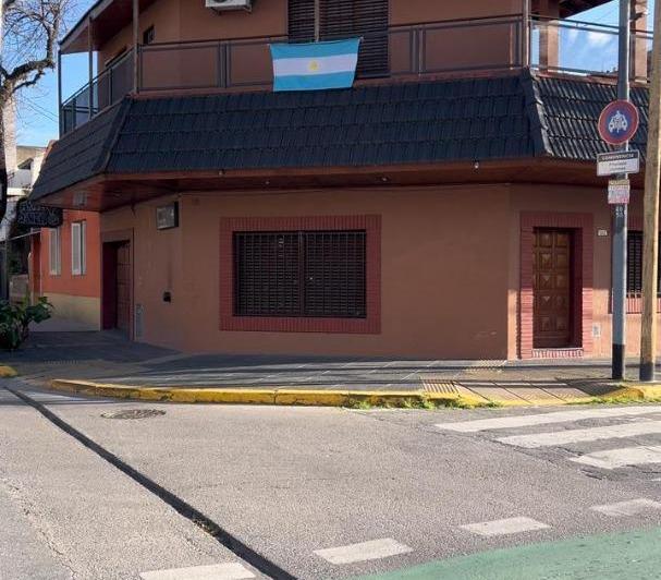 Casa · 205m² · 5 Ambientes · 1 Cochera