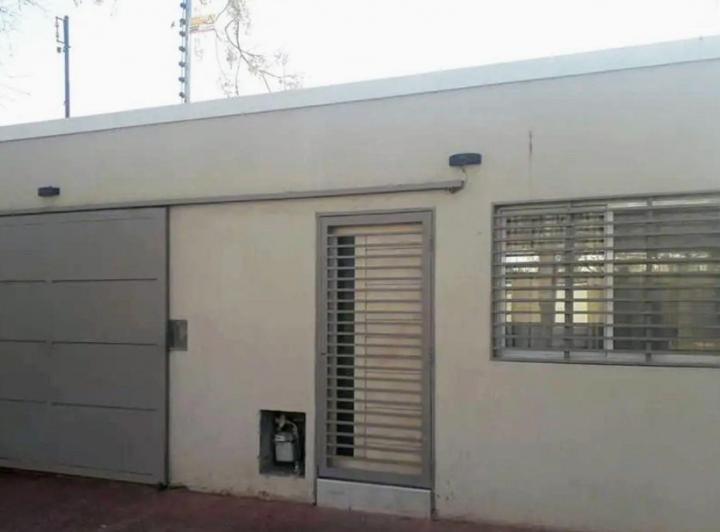 Casa · 84m² · 6 Ambientes · 1 Cochera