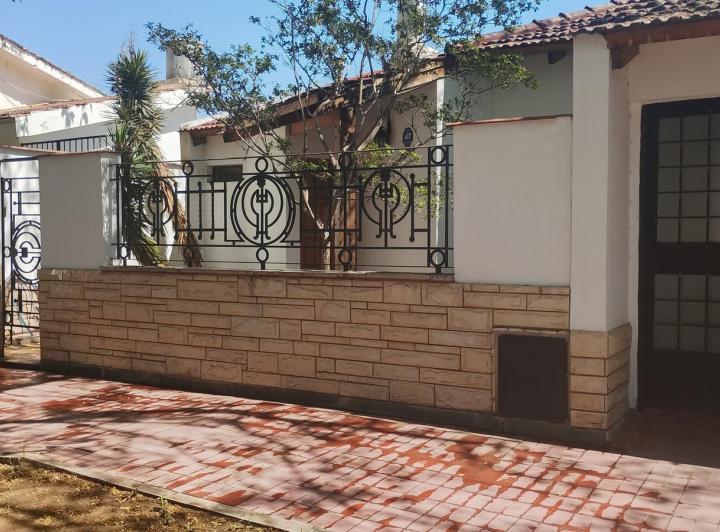 Casa · 150m² · 4 Dormitorios · 2 Cocheras