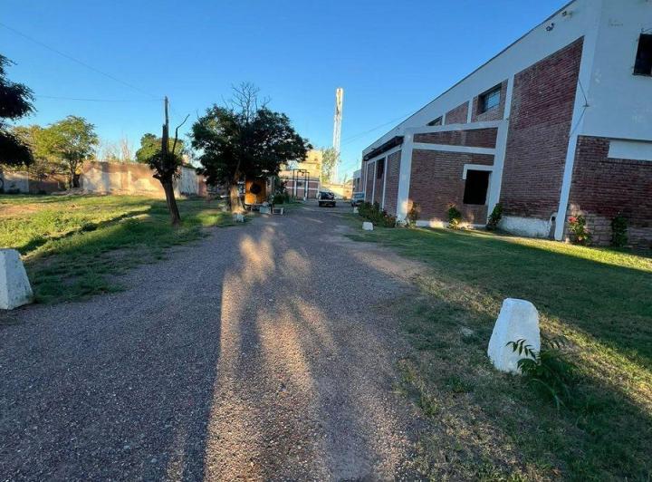 Terreno · 6886m²
