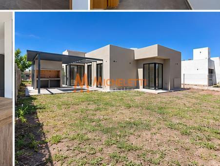 Casa · 199m² · 6 Ambientes · 2 Cocheras