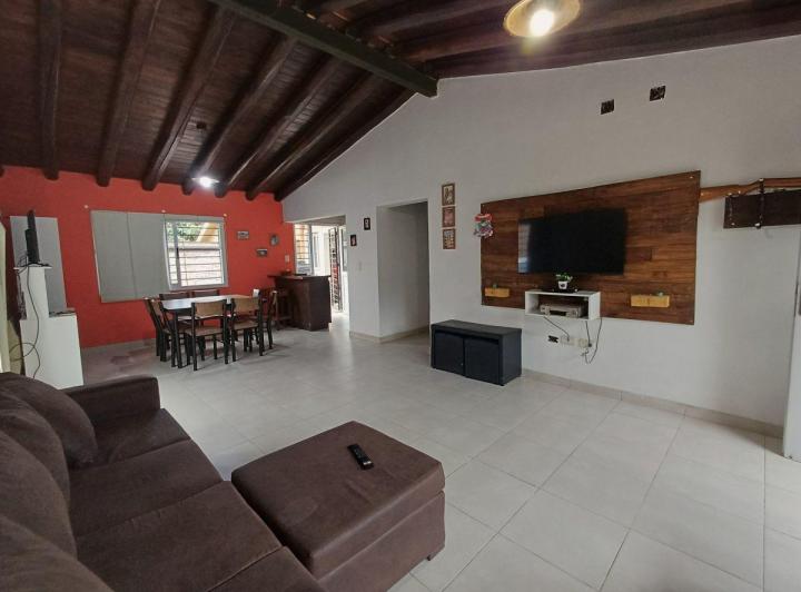 Casa · 132m² · 4 Ambientes · 2 Cocheras